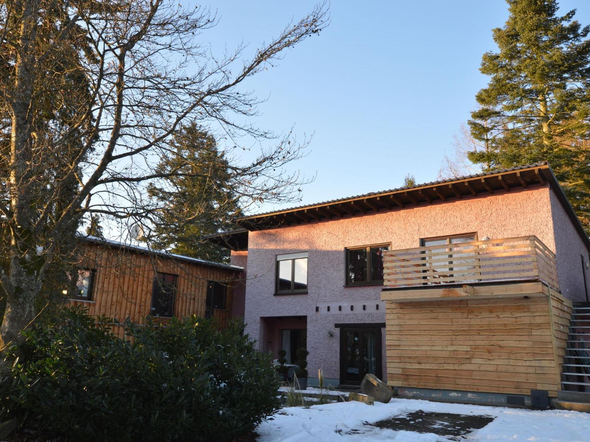 Cosy Apartment In Manderscheid With Balcony エクステリア 写真