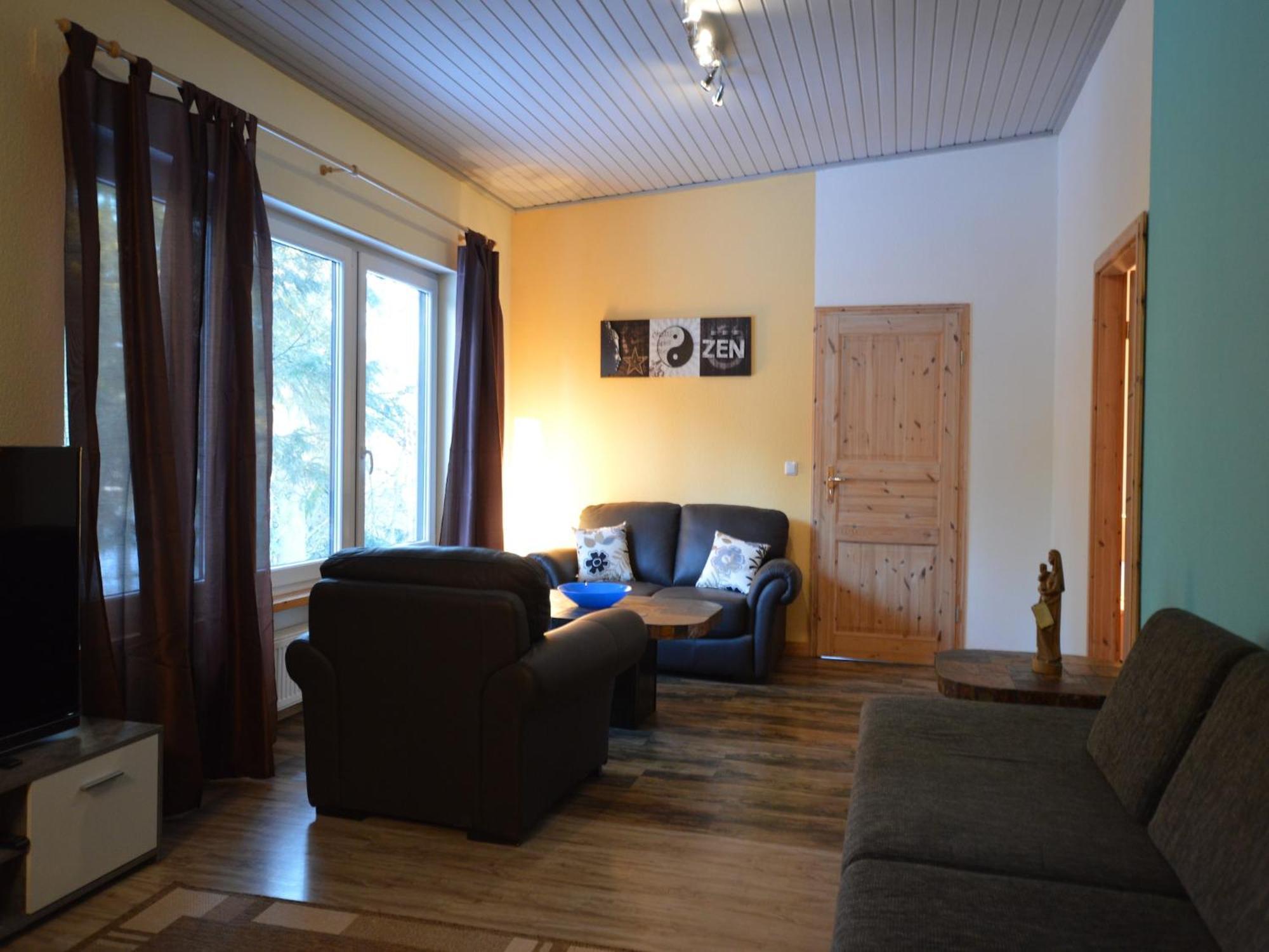 Cosy Apartment In Manderscheid With Balcony エクステリア 写真