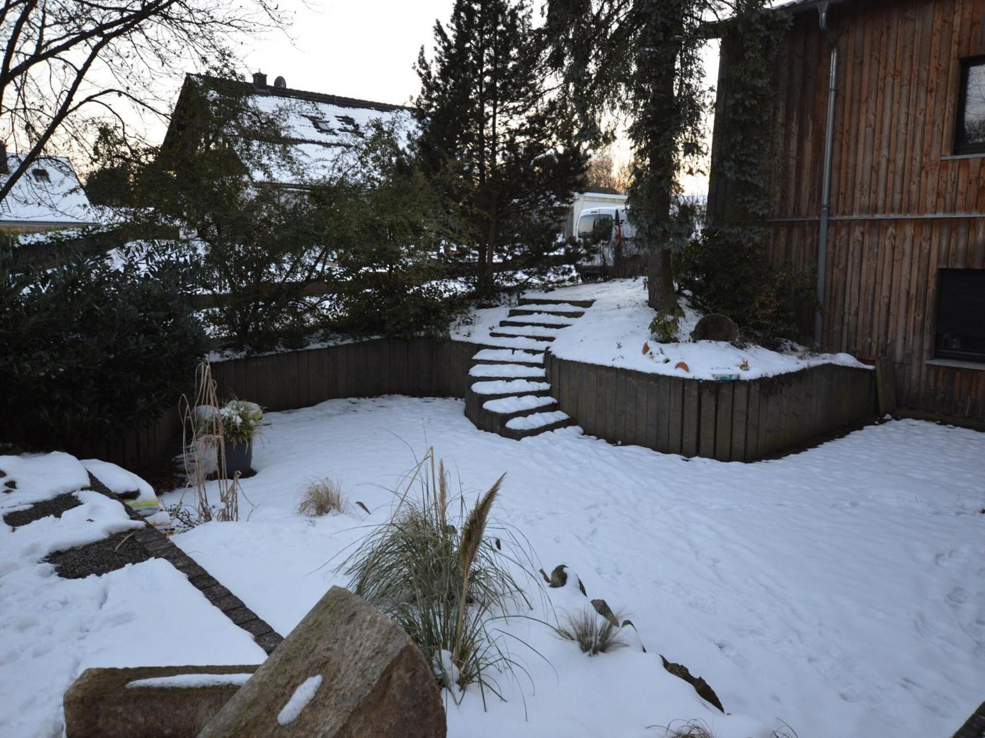 Cosy Apartment In Manderscheid With Balcony エクステリア 写真