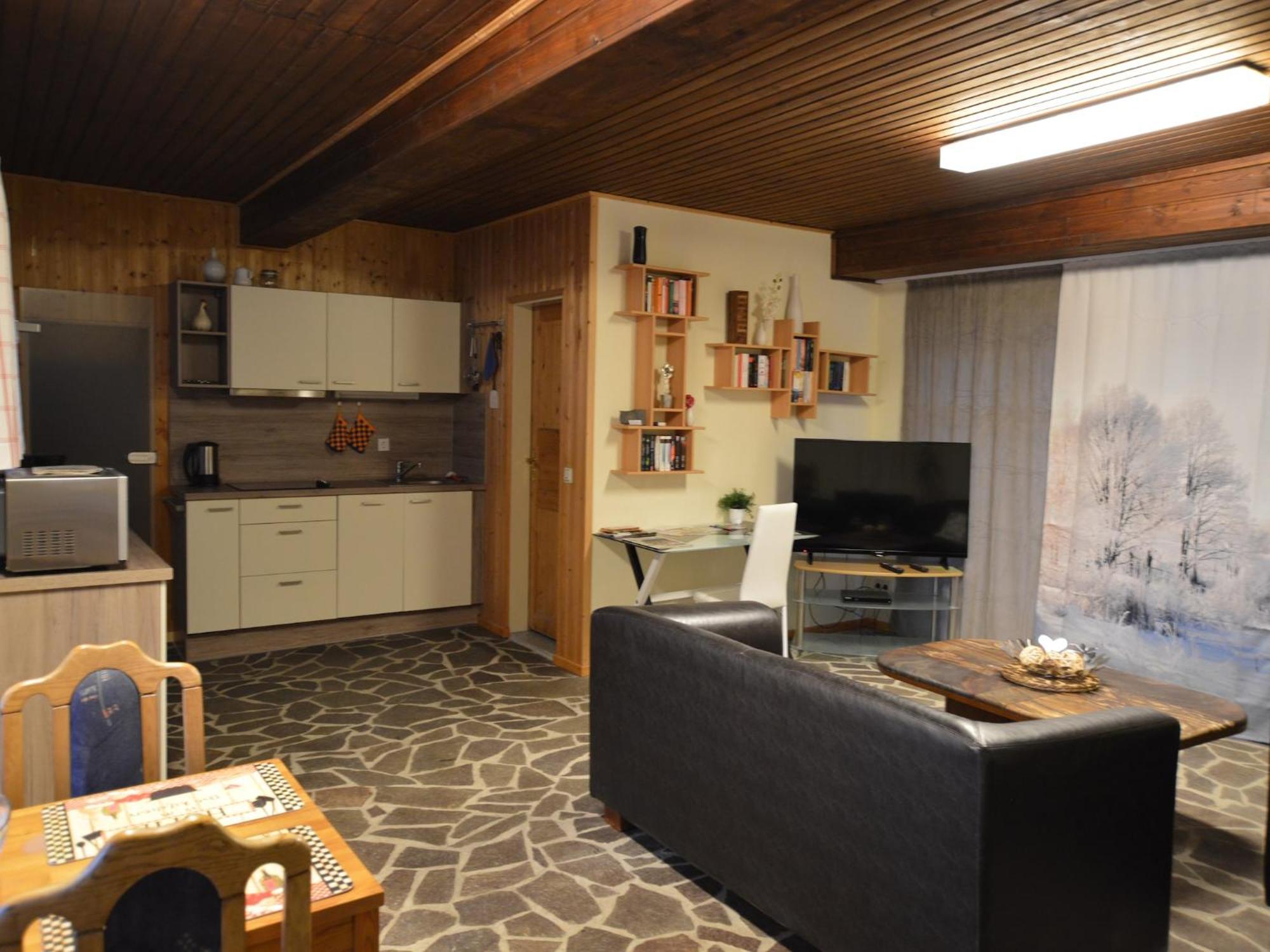 Cosy Apartment In Manderscheid With Balcony エクステリア 写真