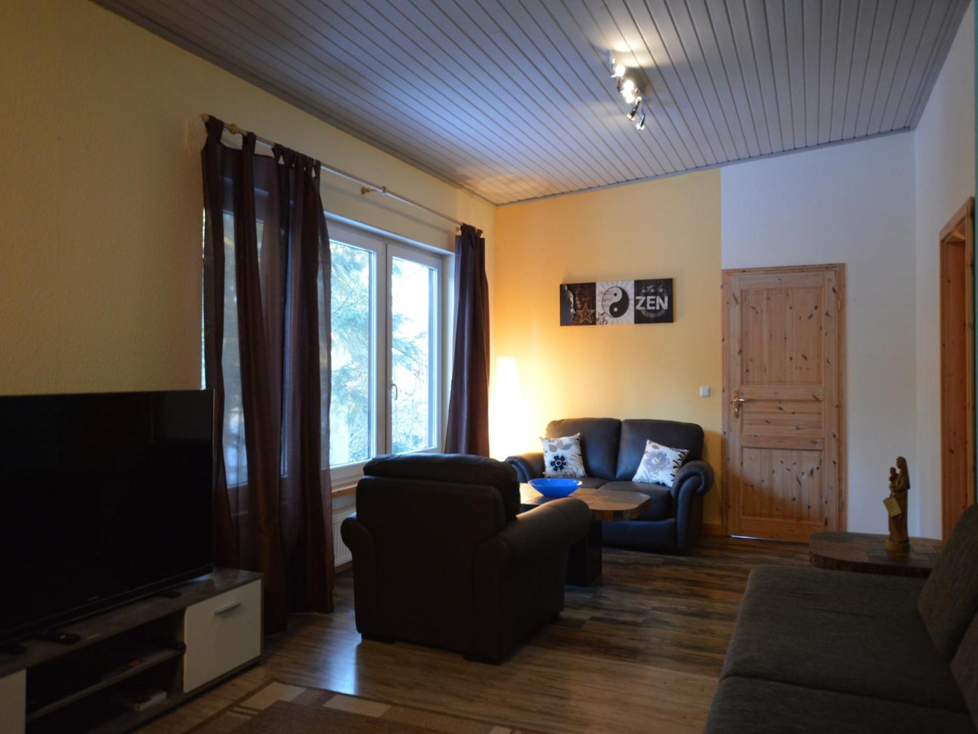 Cosy Apartment In Manderscheid With Balcony エクステリア 写真