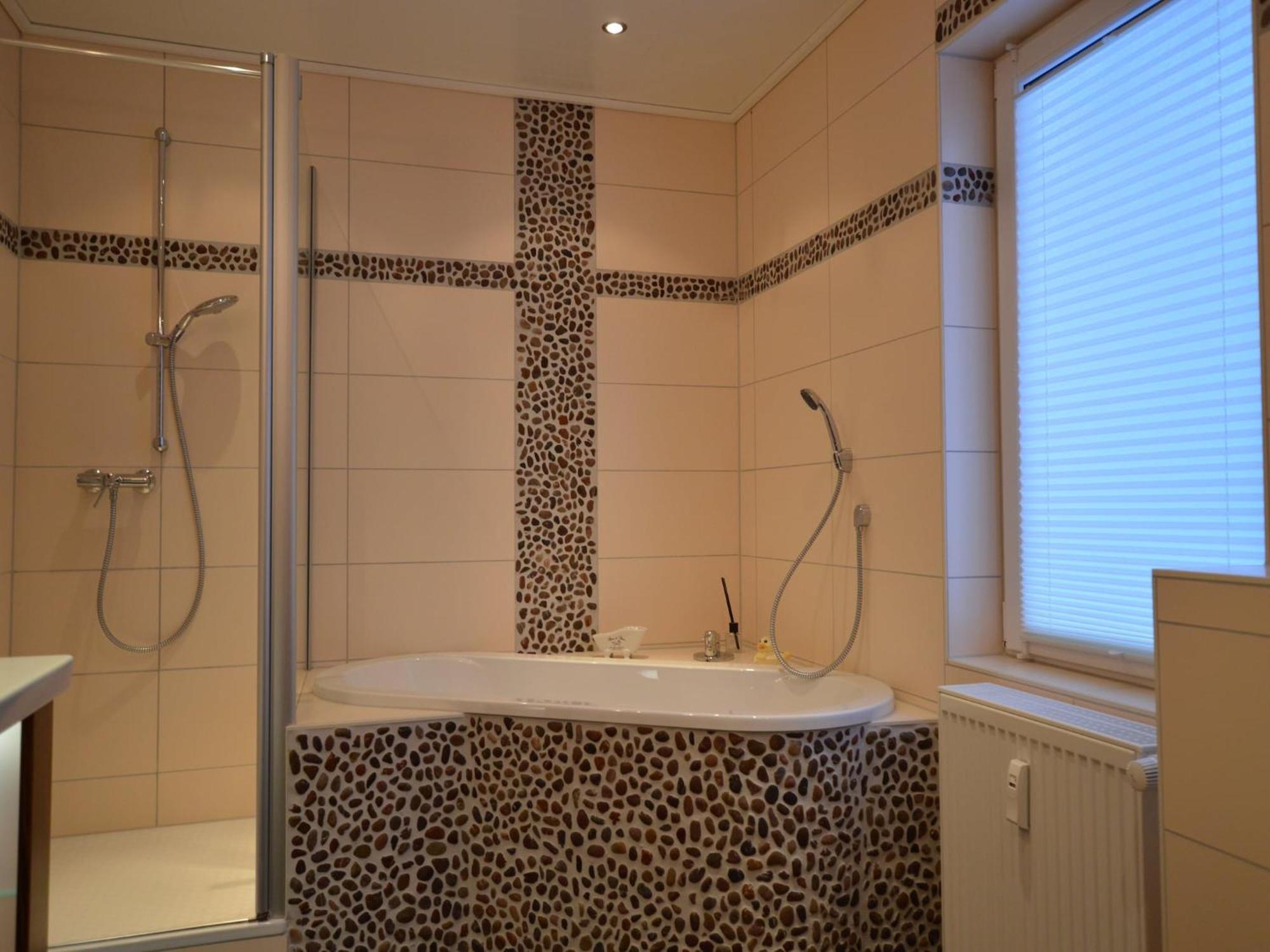 Cosy Apartment In Manderscheid With Balcony エクステリア 写真