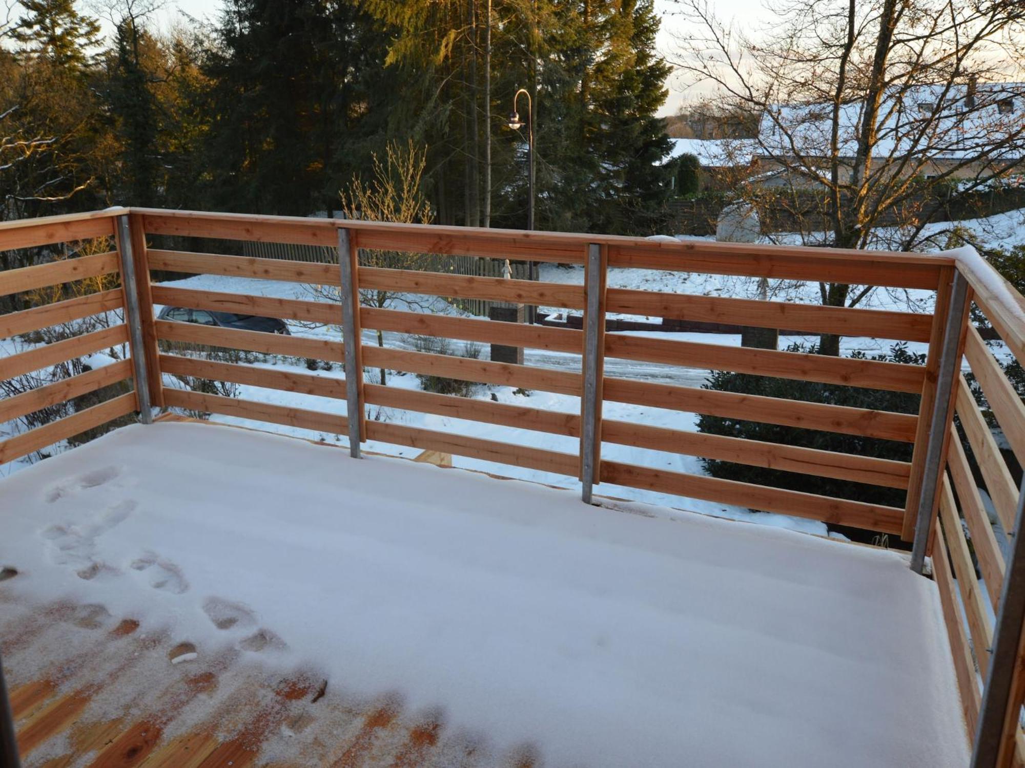 Cosy Apartment In Manderscheid With Balcony エクステリア 写真